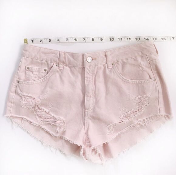 TOPSHOP Moto Kiri Pink Distressed Shorts! Size 30 - Picture 5 of 7